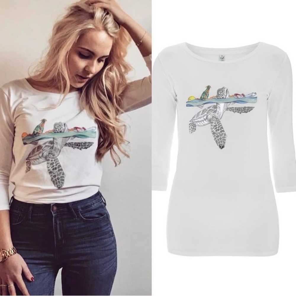 Inverted Turtle Graphic Women's Top